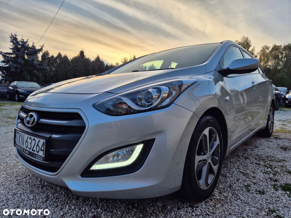 Hyundai i30 blue 1.6 CRDi Trend - 20