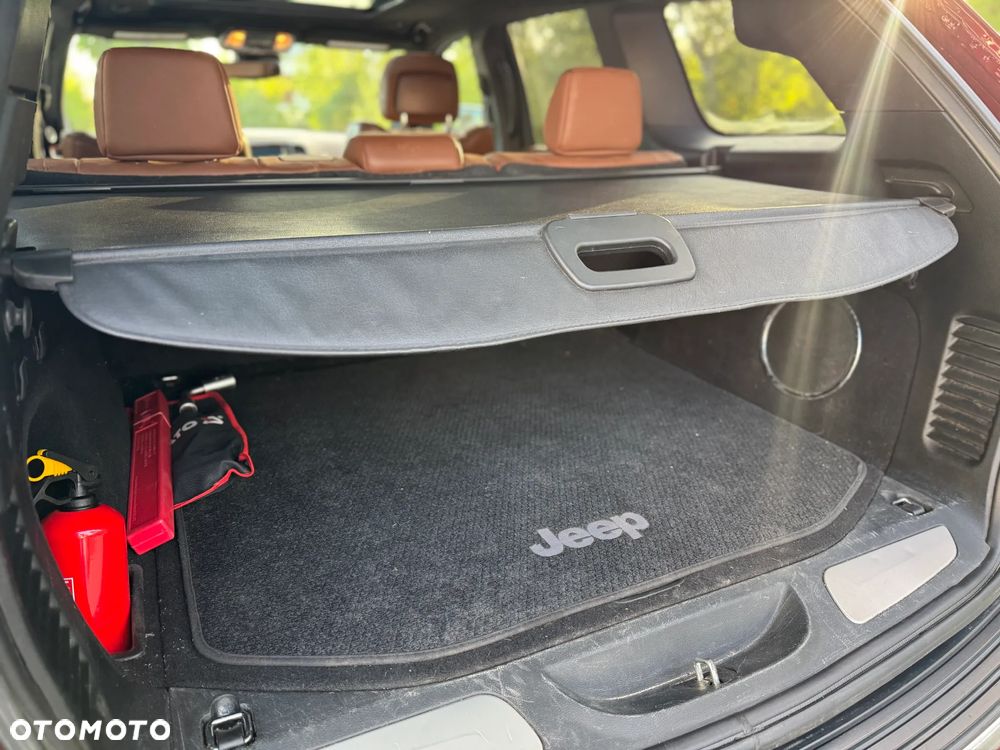 Jeep Grand Cherokee 5.7 V8 HEMI Summit - 27