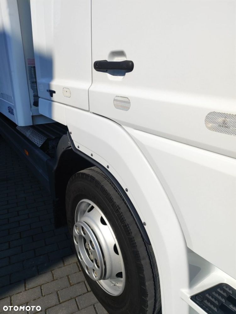 Mercedes-Benz ATEGO - 32