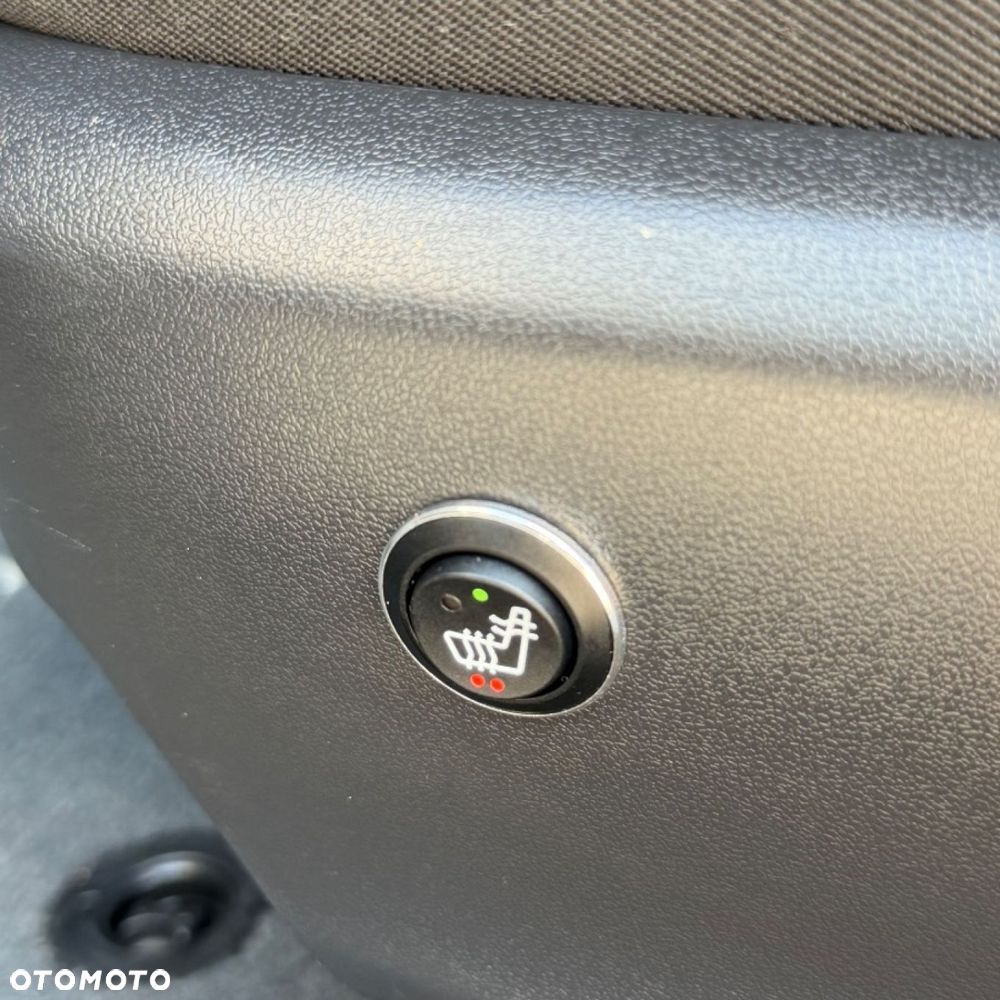 Toyota Auris - 32