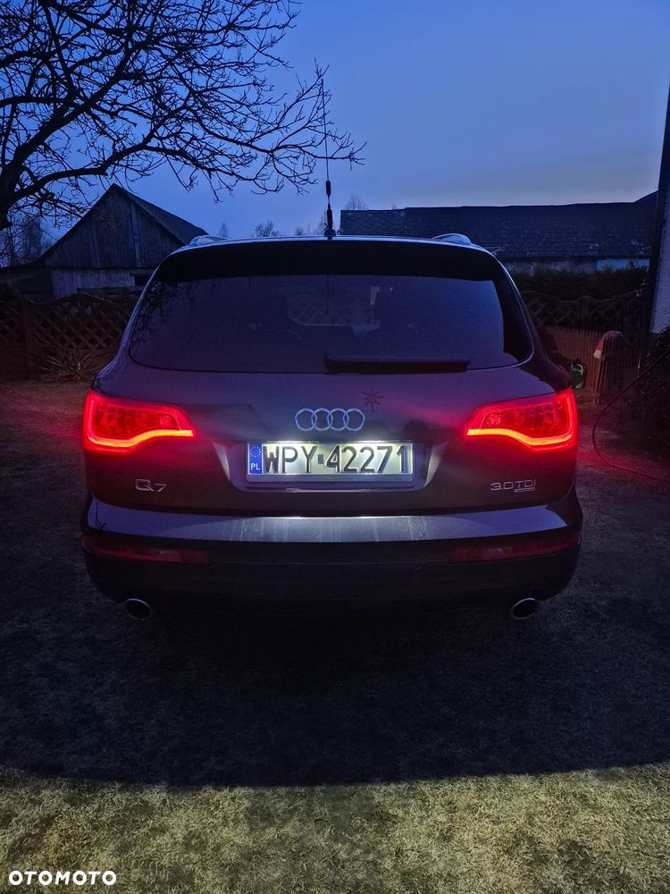 Audi Q7 3.0 TDI Quattro Tiptronic - 23