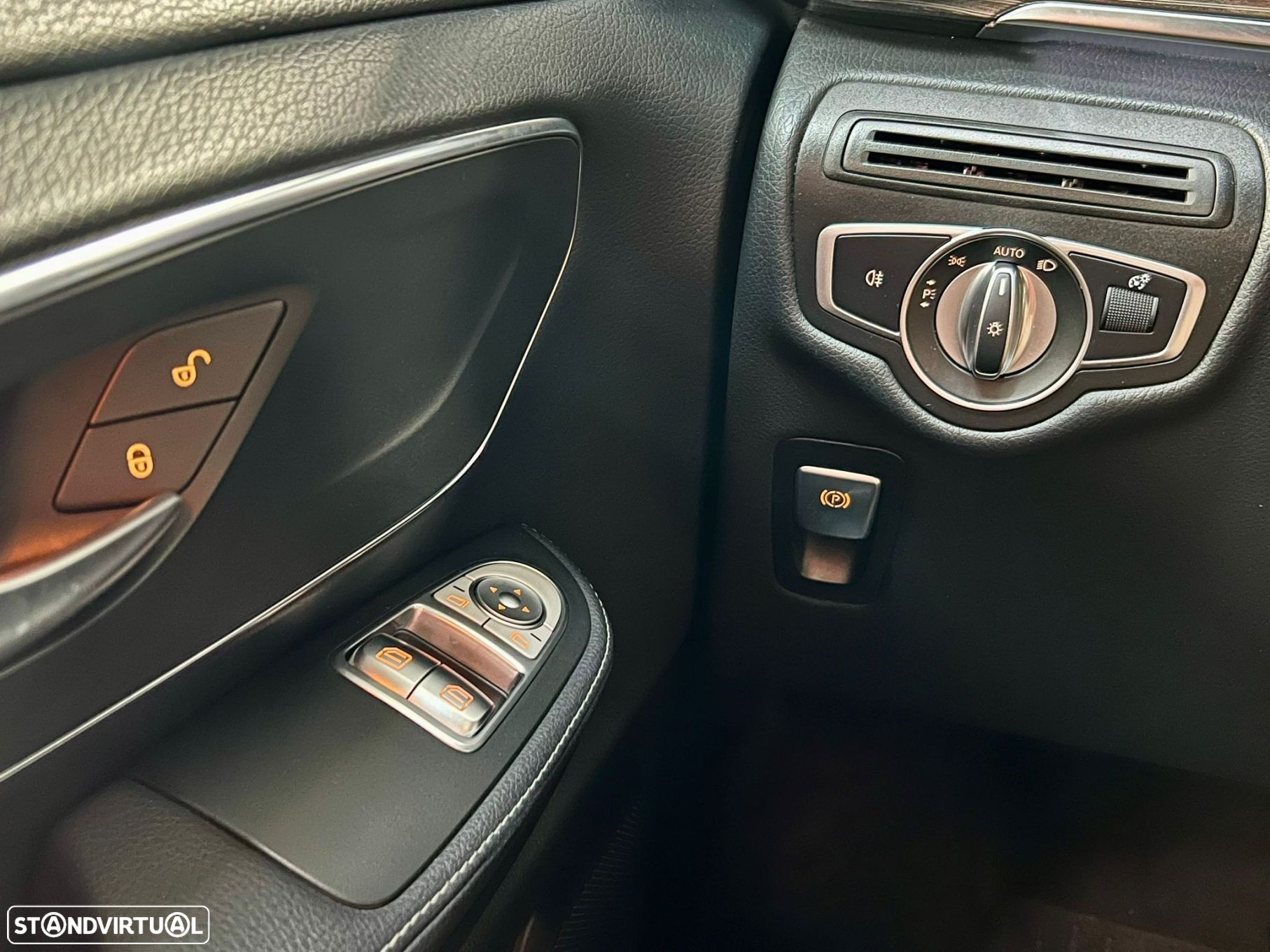 Mercedes-Benz V 220 d Longo Avantgarde - 18