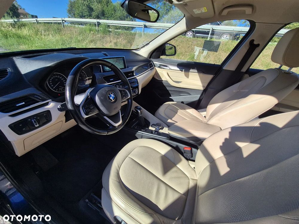 BMW X1 xDrive20d xLine sport - 17