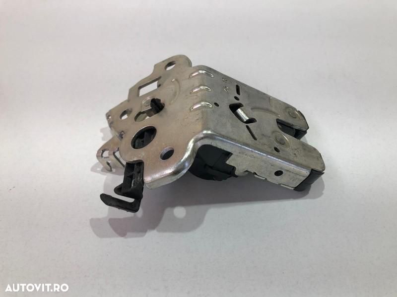 Broasca capota spate 4h0827505 Audi A8 D4/4H [2010 - 2014] - 2