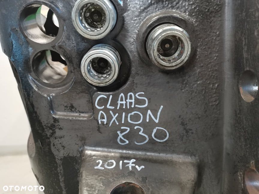 TUZ z WOM Claas Axion .... {2017r.} - 15