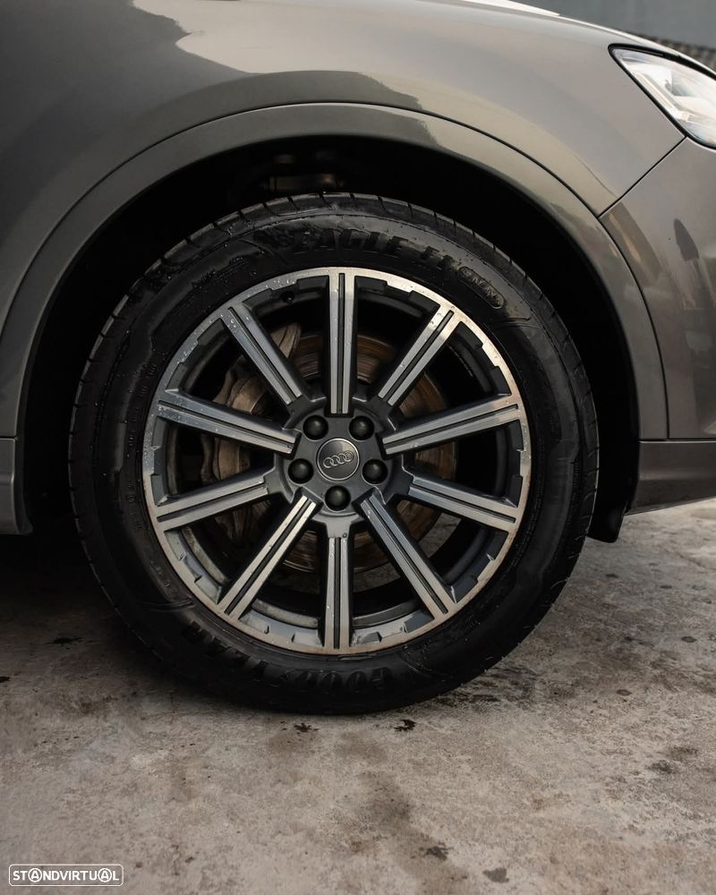 Audi Q7 3.0 TDI quattro tiptronic 7L - 4