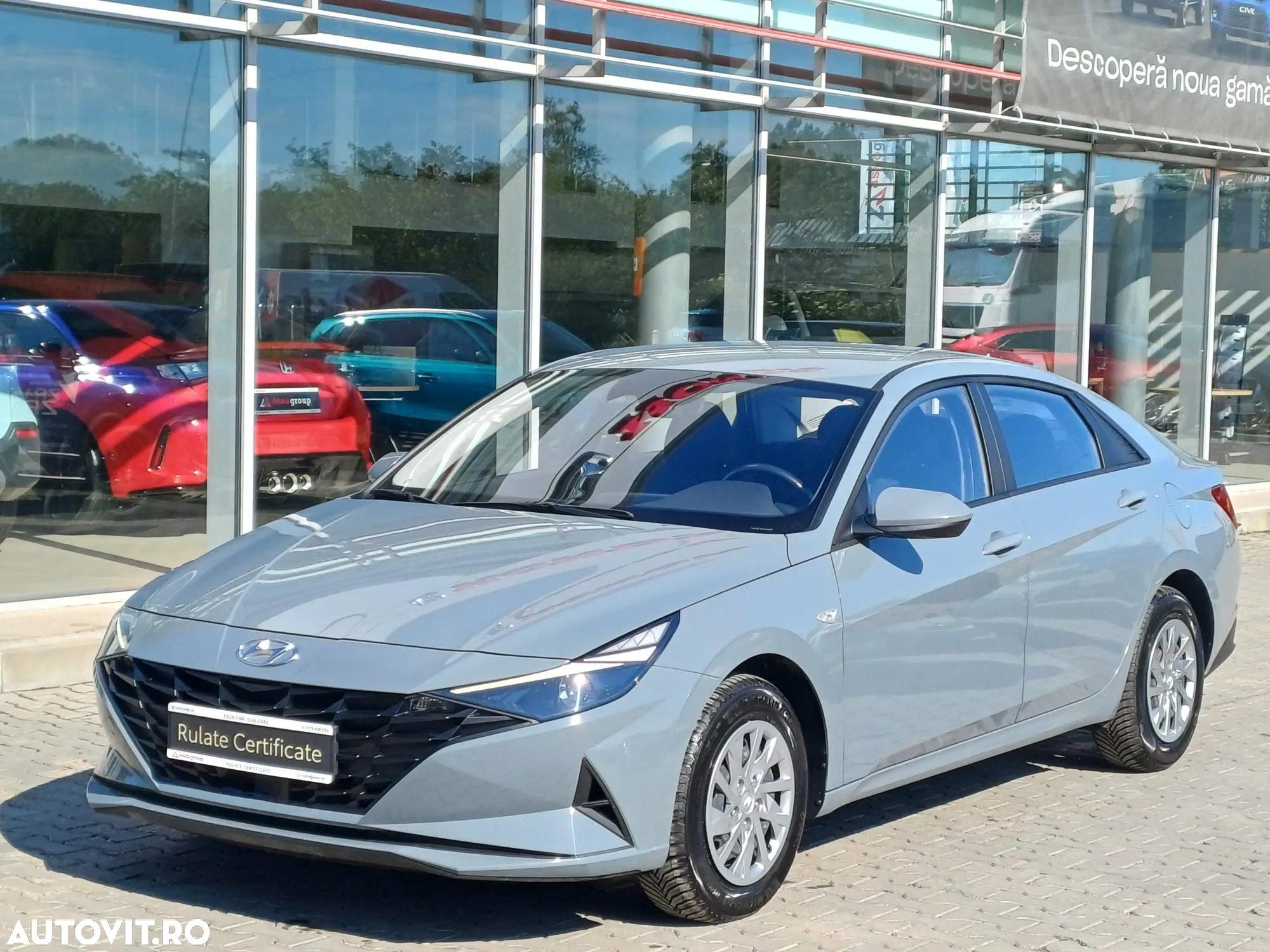 Hyundai Elantra 1.6 l 123 CP CVT Comfort - 2