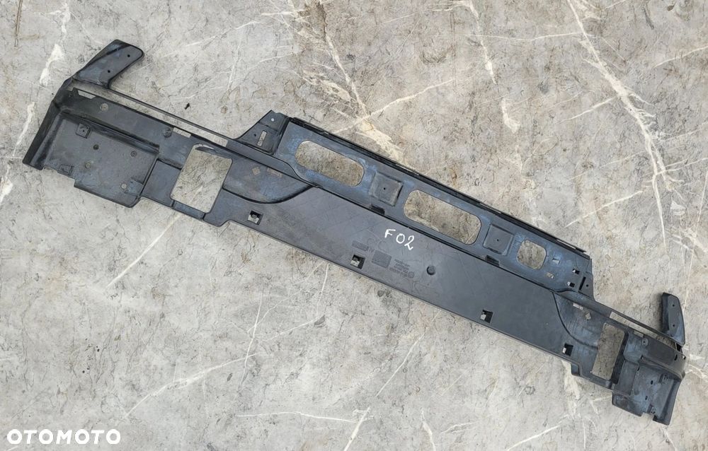 BELKA TYLNA ZDERZAKA BMW F01 F02 F04 7898898