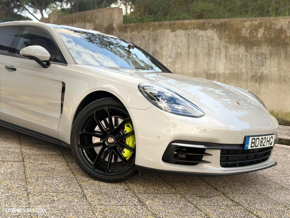 Porsche Panamera Sport Turismo 4 E-Hybrid Platinum Edition - 2