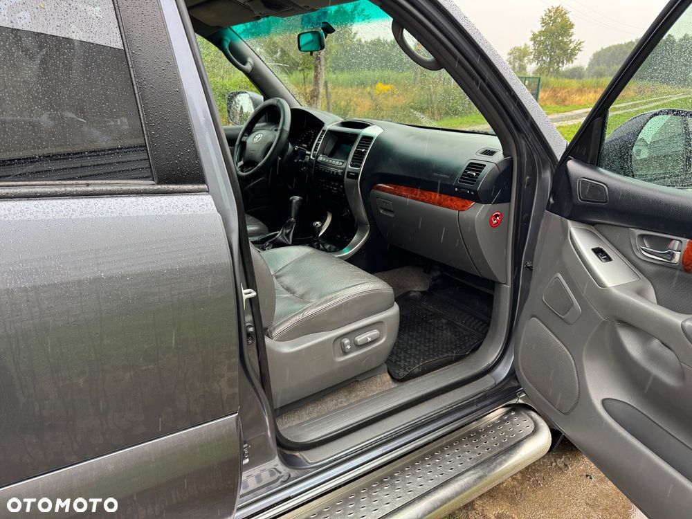 Toyota Land Cruiser 3.0 D Sol Navi Platinium - 8