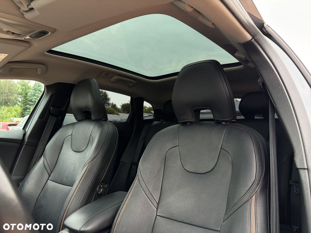 Volvo V40 Cross Country D4 Geartronic Summum - 11