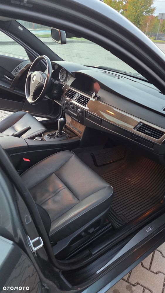 BMW Seria 5 - 24