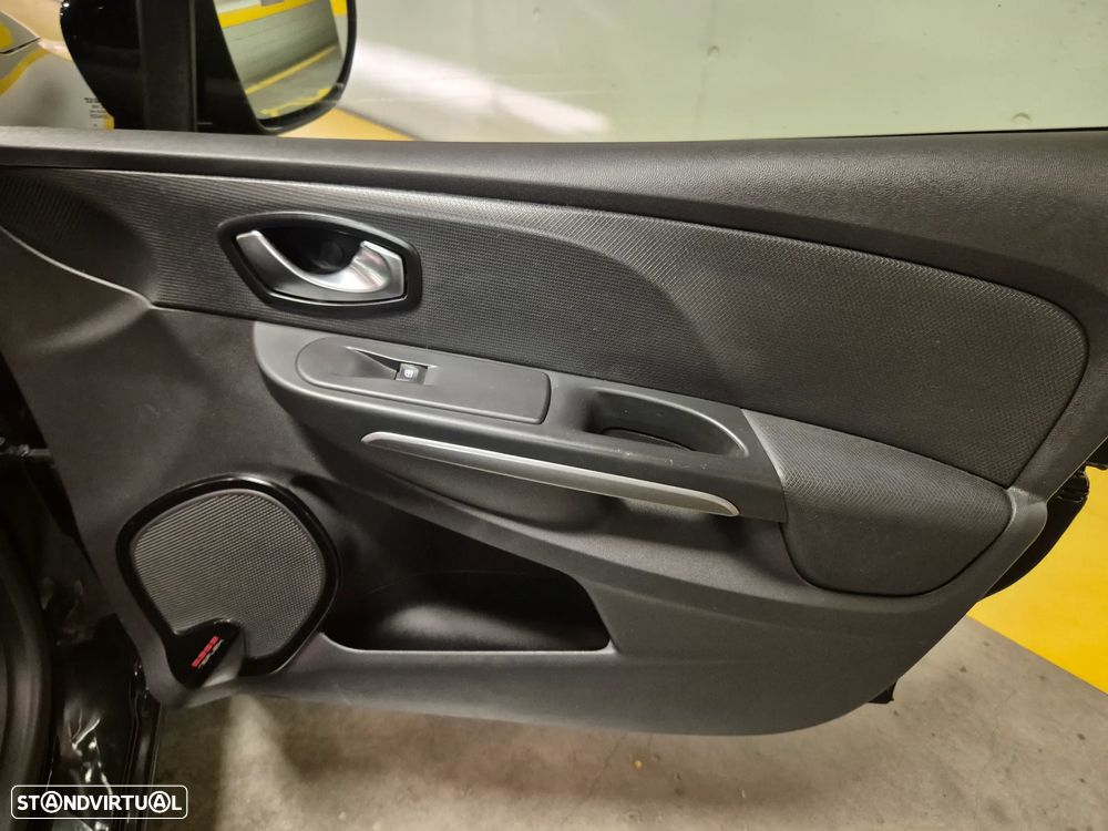 Renault Clio 0.9 TCE Limited - 39