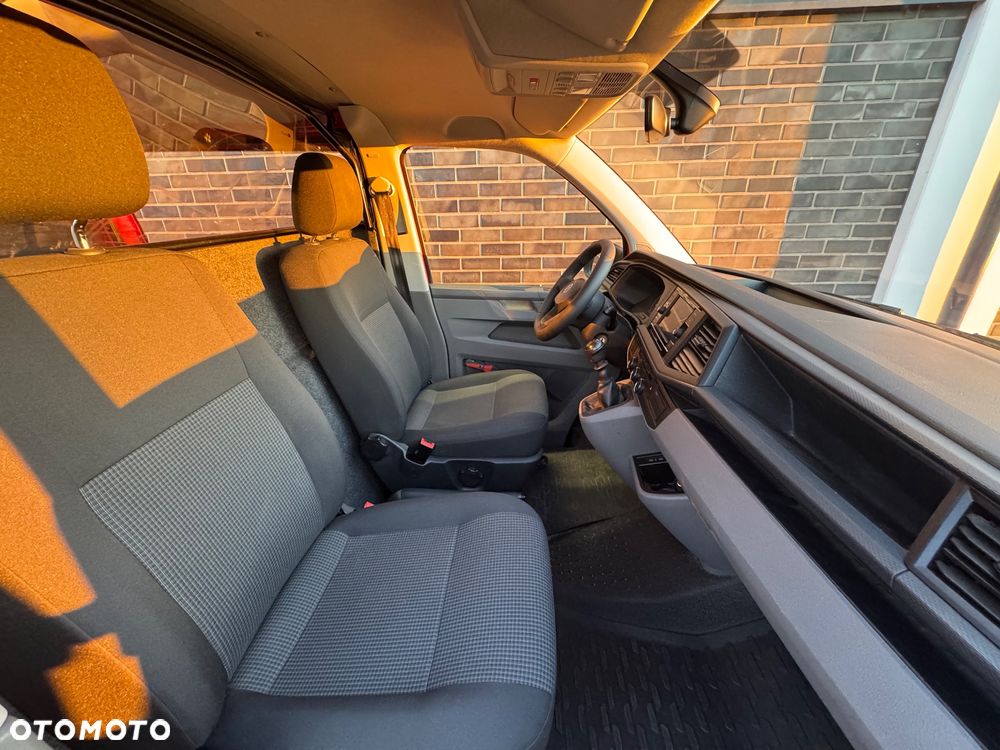 Volkswagen Transporter - 26
