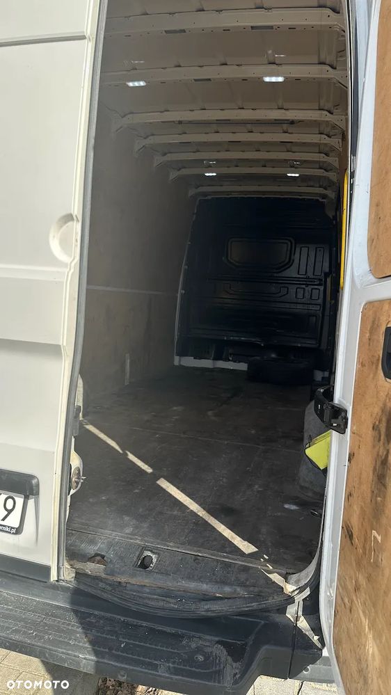 Volkswagen Crafter - 20