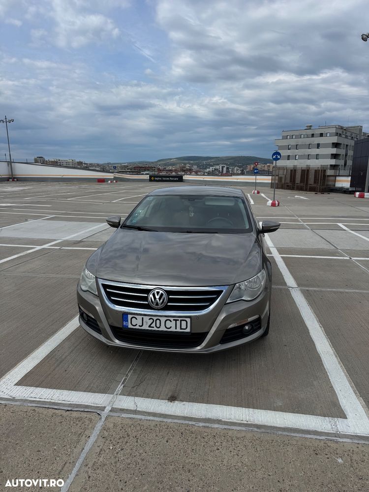 Volkswagen Passat 2.0 TDI DSG Comfortline - 9