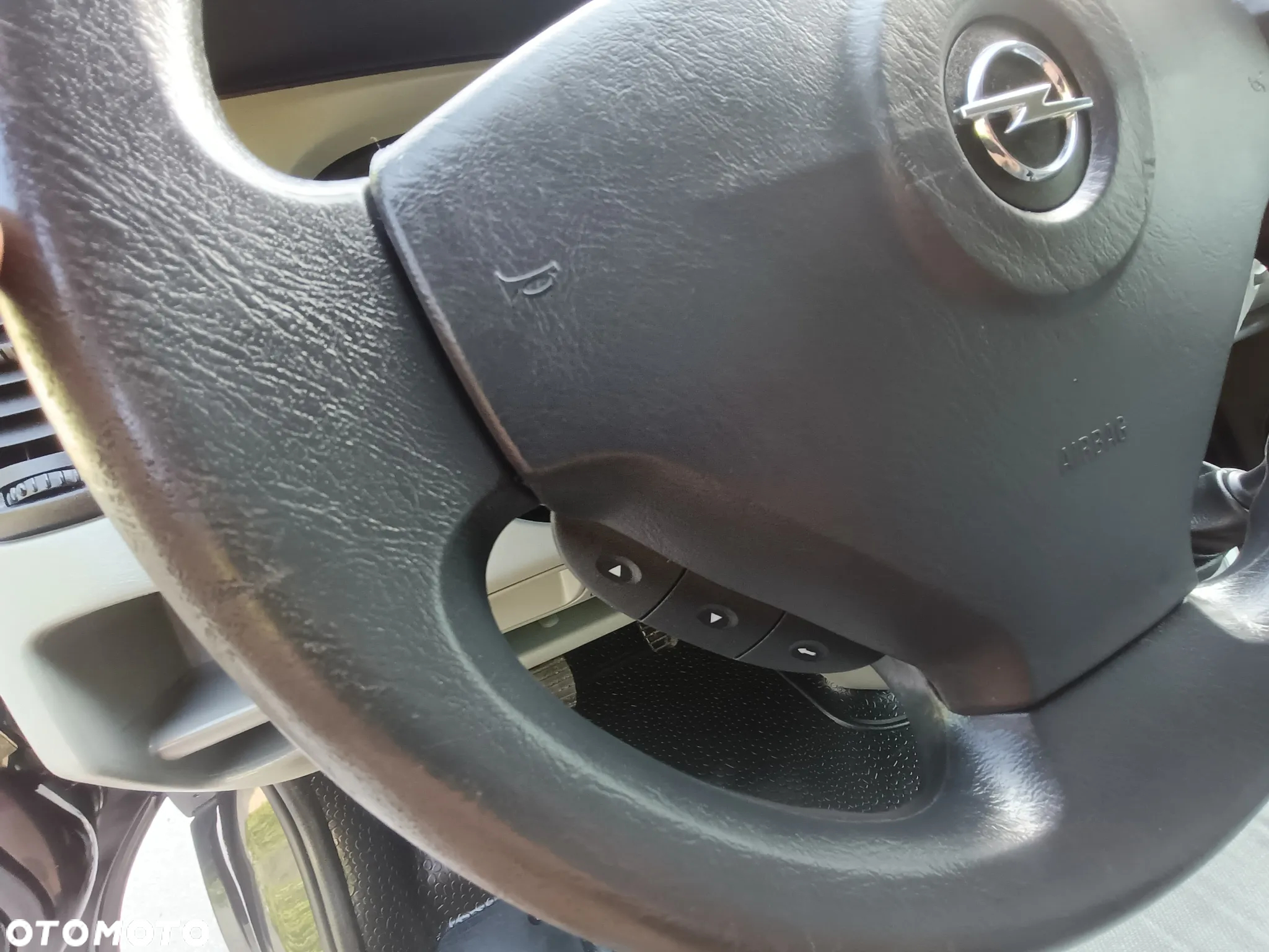 Opel Vivaro L2H1 2.9t - 19