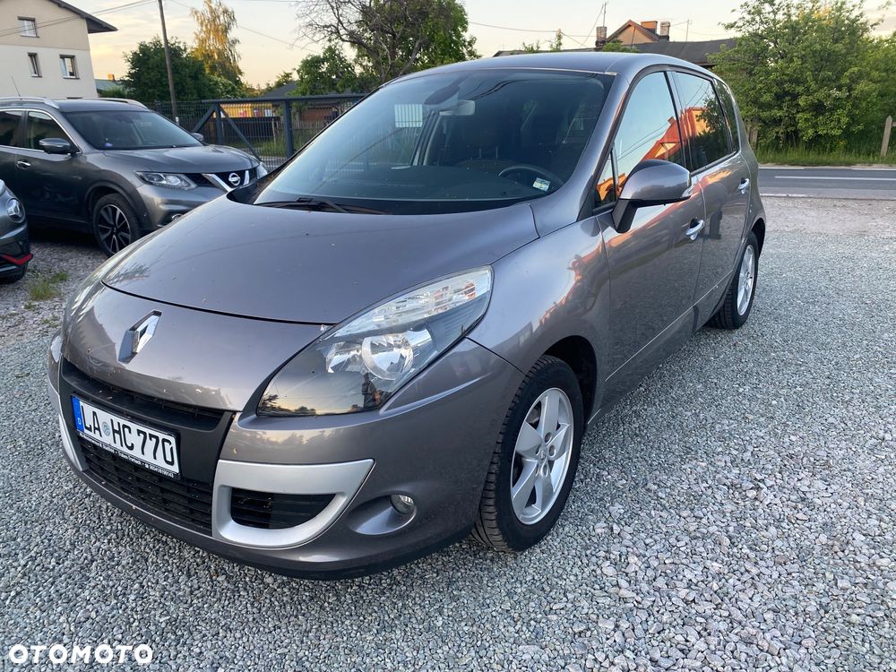Renault Scenic 1.6 16V 110 Dynamique - 1