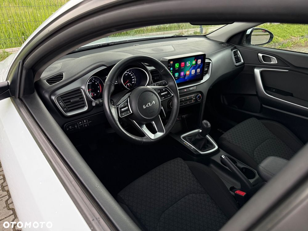 Kia Ceed 1.5 T-GDI S - 17