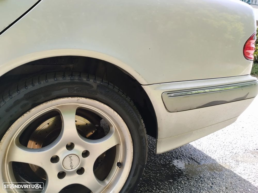 Mercedes-Benz E 200 Kompressor Classic - 28