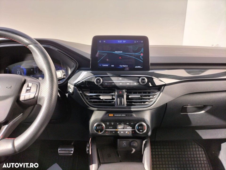 Ford Kuga - 9