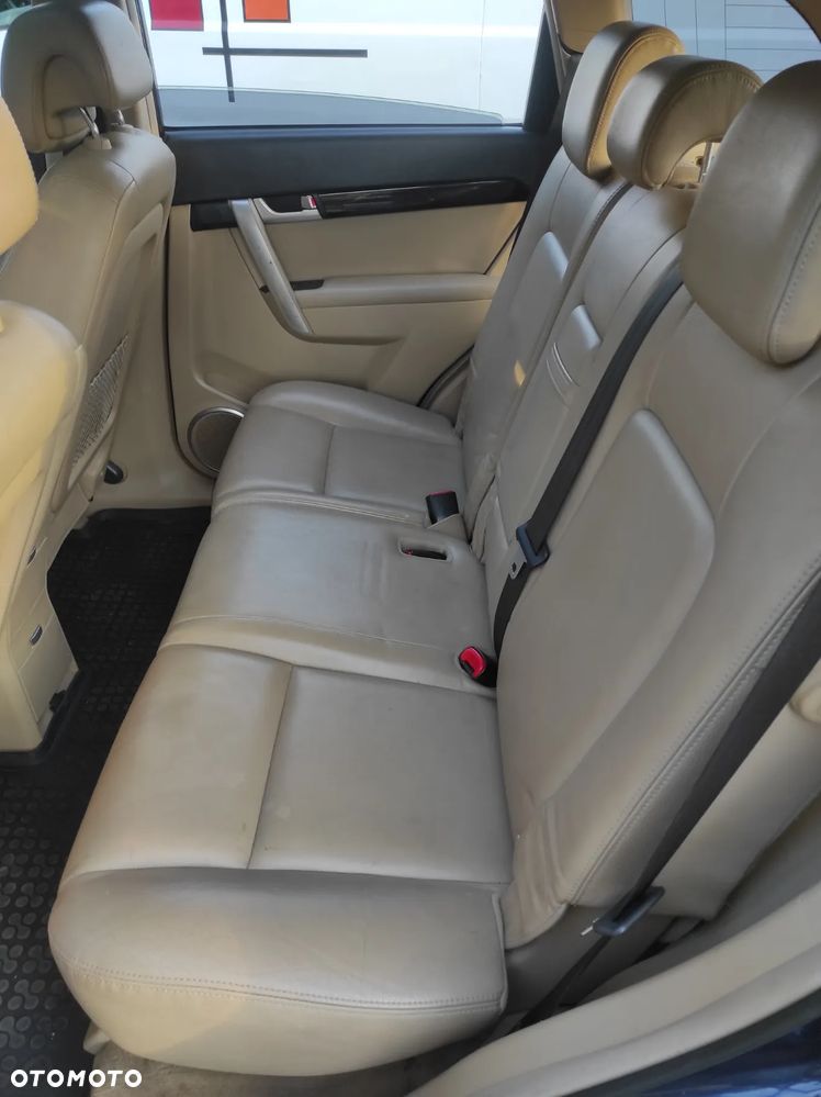 Chevrolet Captiva - 15