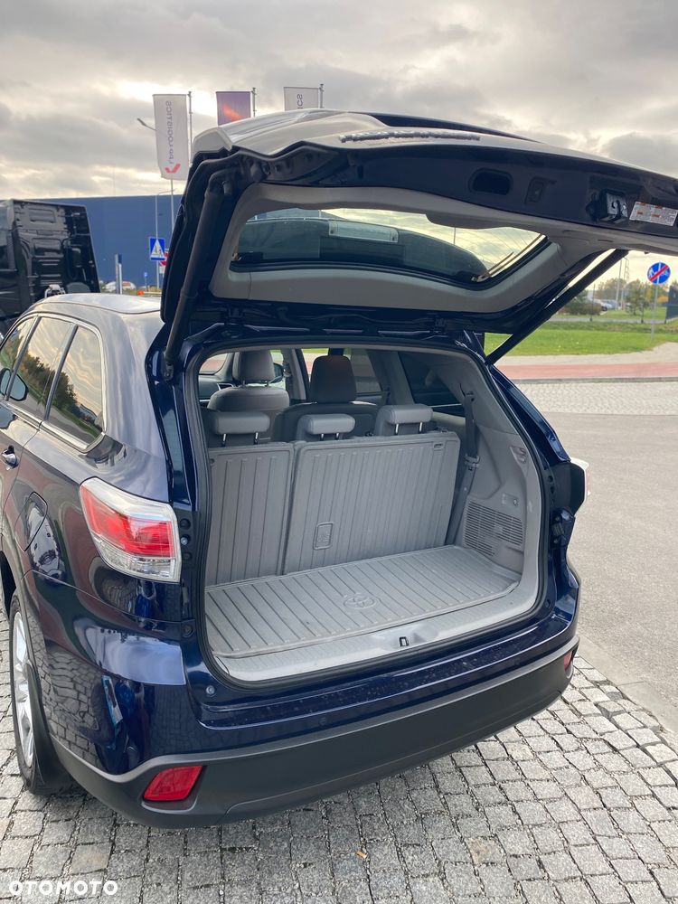 Toyota Highlander - 16