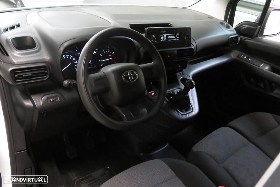 Toyota ProAce 1.5D L1 Comfort - IVA DEDUTÍVEL - 9