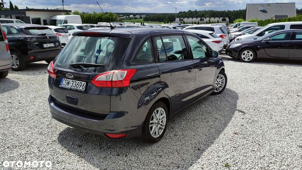 Ford Grand C-MAX - 23