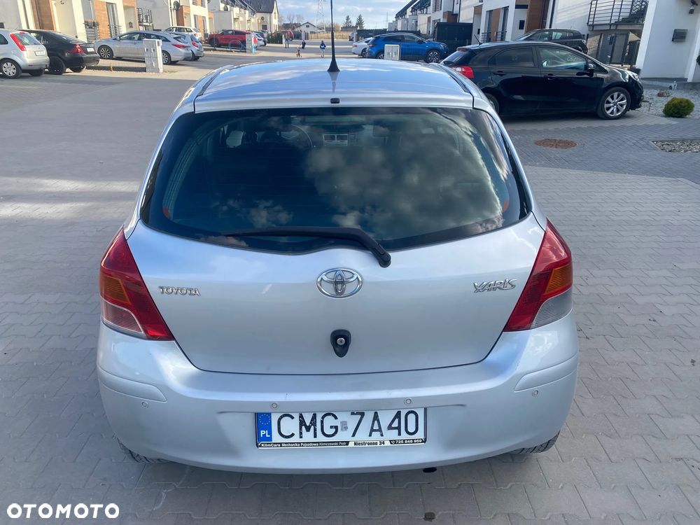 Toyota Yaris 1.33 VVT-i Cool+ - 5