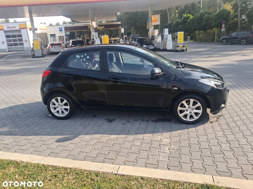 Mazda 2 - 5