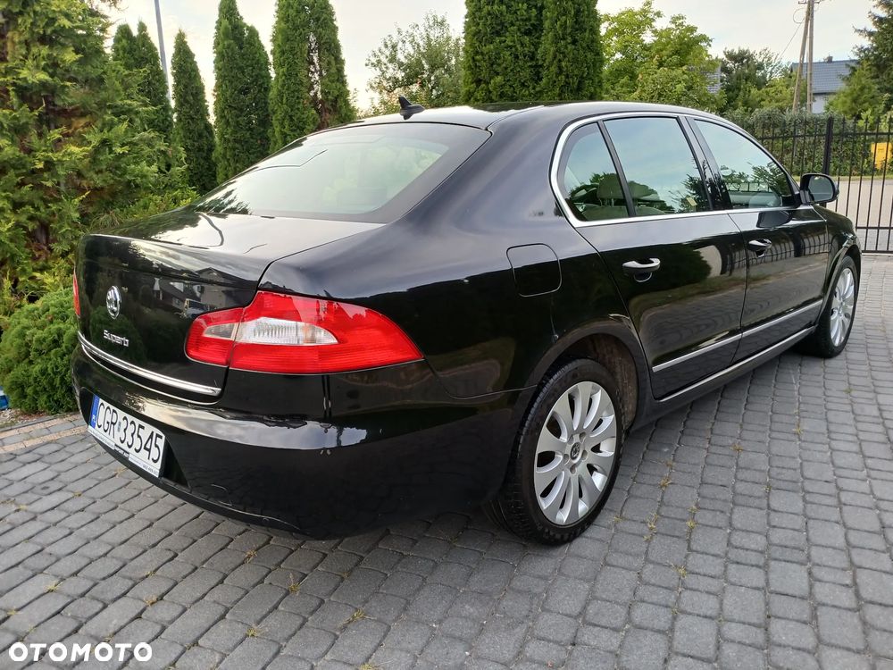 Skoda Superb 2.0 TDI Exclusive - 18