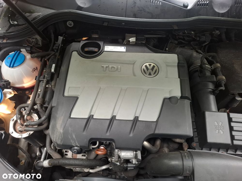 Volkswagen Passat 2.0 TDI Comfortline - 10