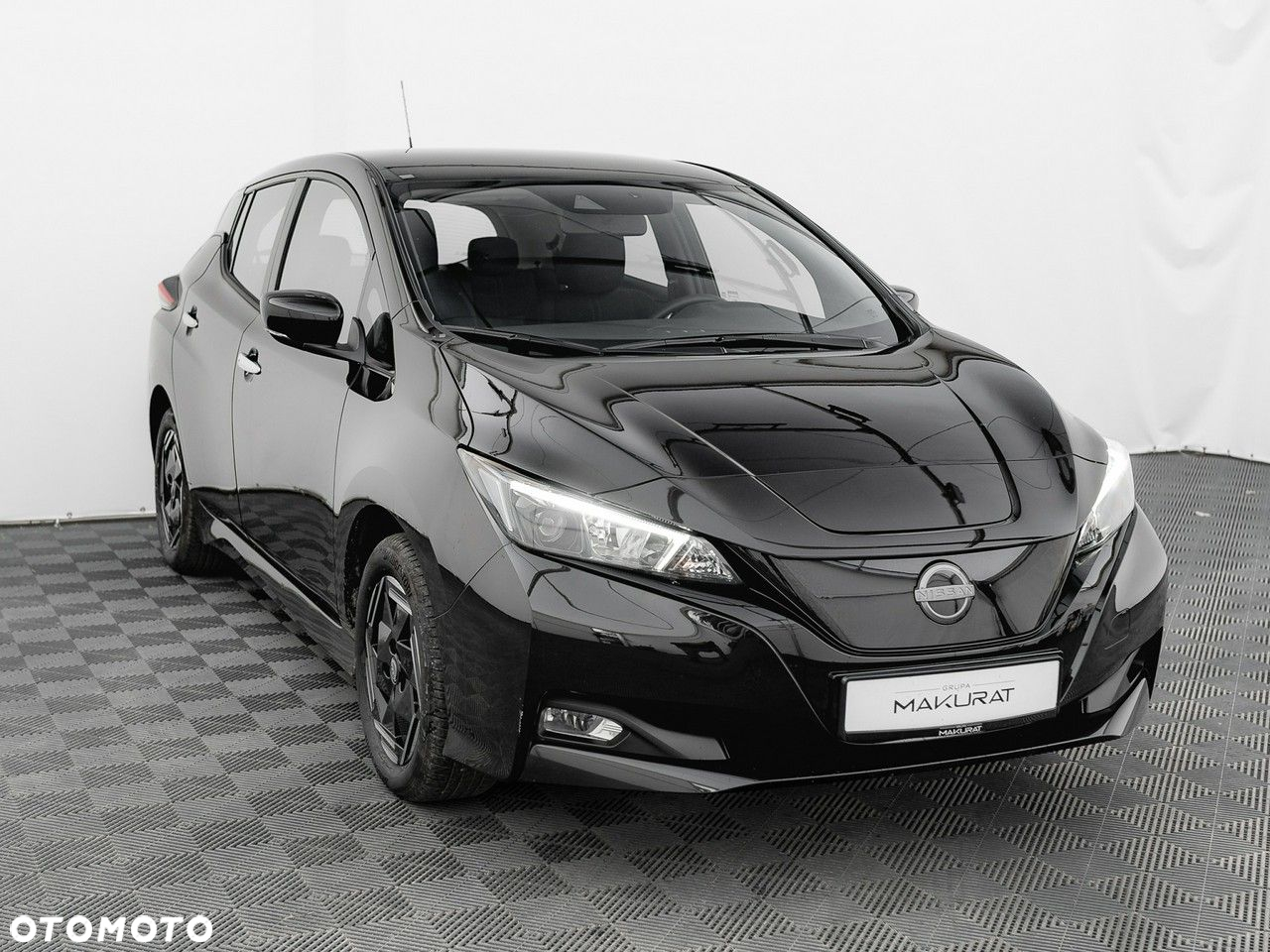 Nissan Leaf - 4