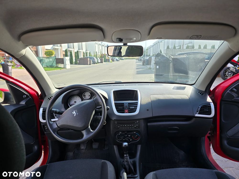 Peugeot 206 plus - 11