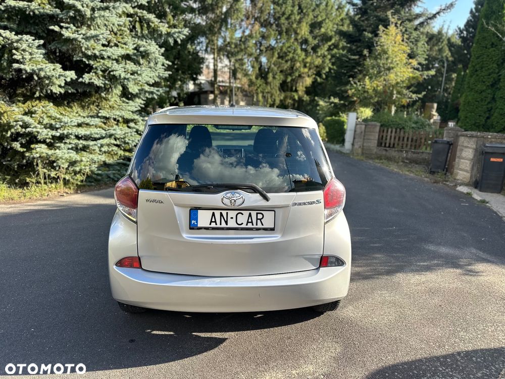 Toyota Verso S - 5