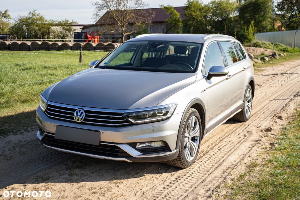 Volkswagen Passat 2.0 TDI Bi-Turbo BMT 4Mot Highline DSG - 1
