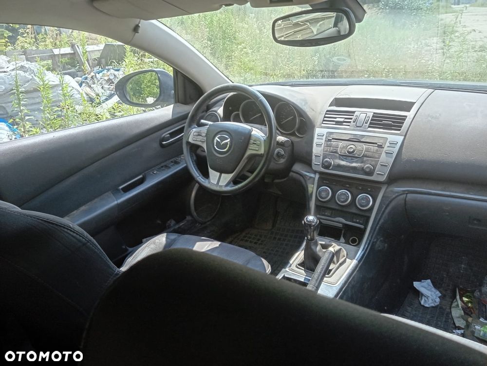 Mazda 2 - 6