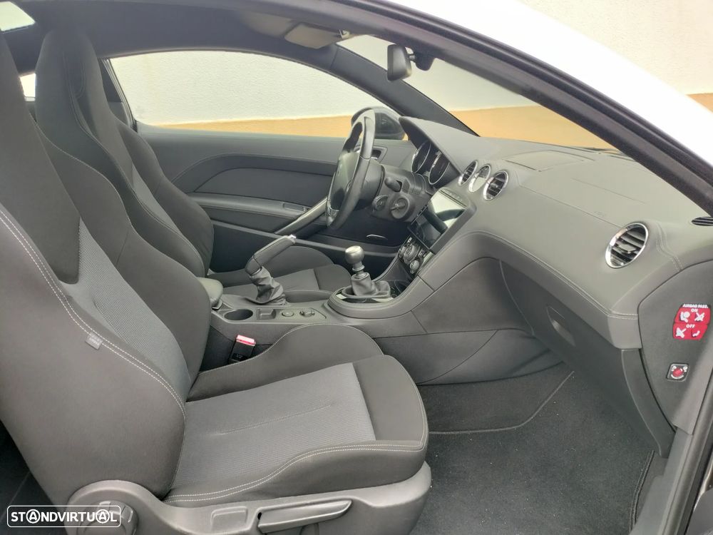 Peugeot RCZ 1.6 200 THP - 12