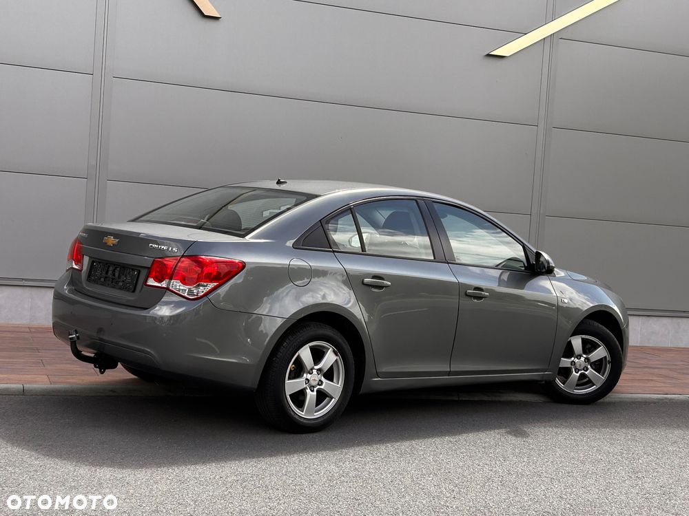 Chevrolet Cruze 1.8 LT - 21