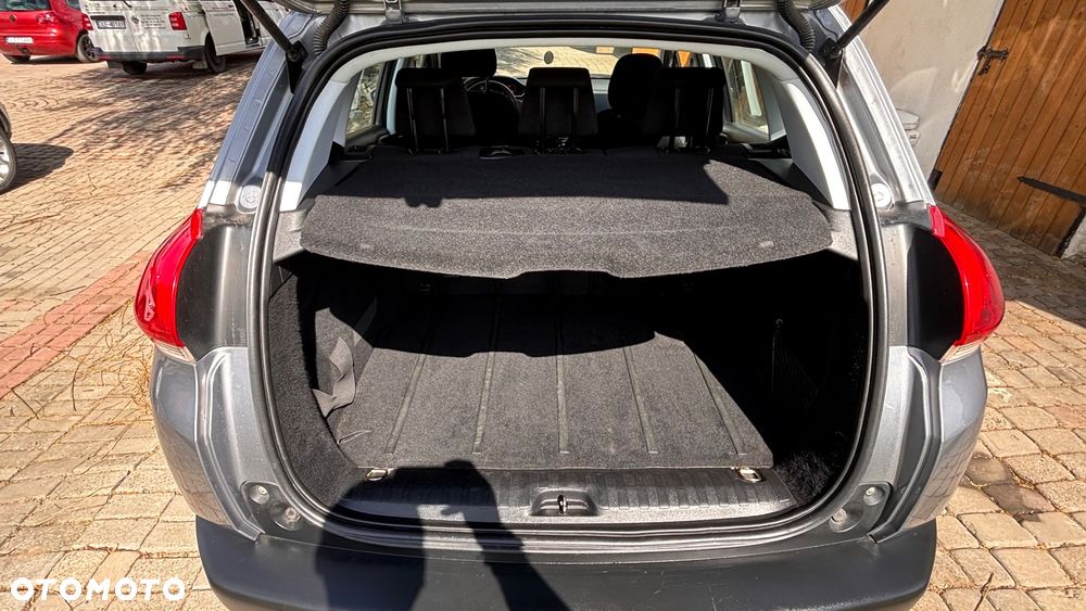 Peugeot 2008 1.6 e-HDi Allure S&S - 18