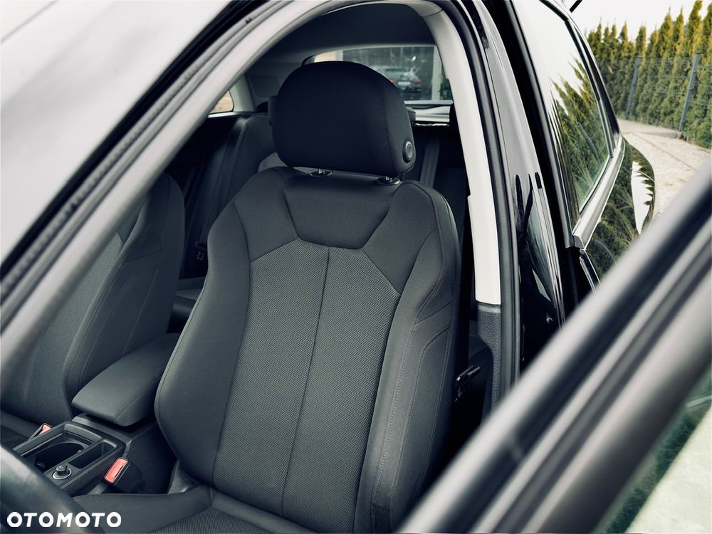 Audi Q3 45 TFSIe S tronic - 33