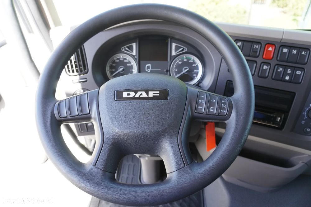 DAF LF 12.210 kontener 18 palet z windą / 50 tys.km /2024_245461 - 22