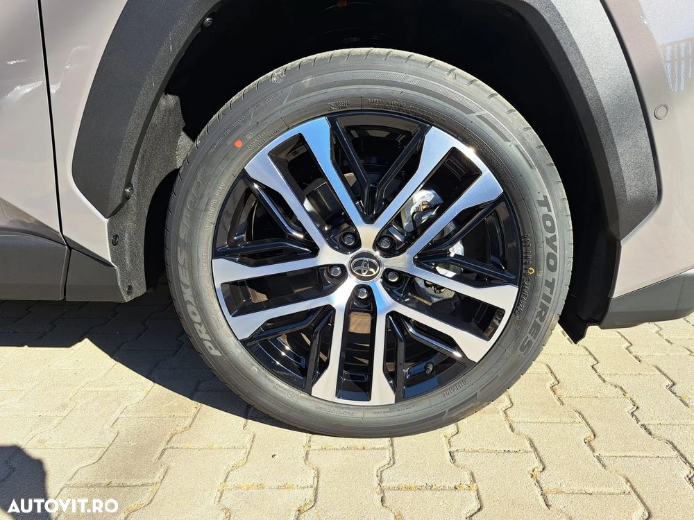 Toyota RAV4 2.5 FWD Comfort - 17