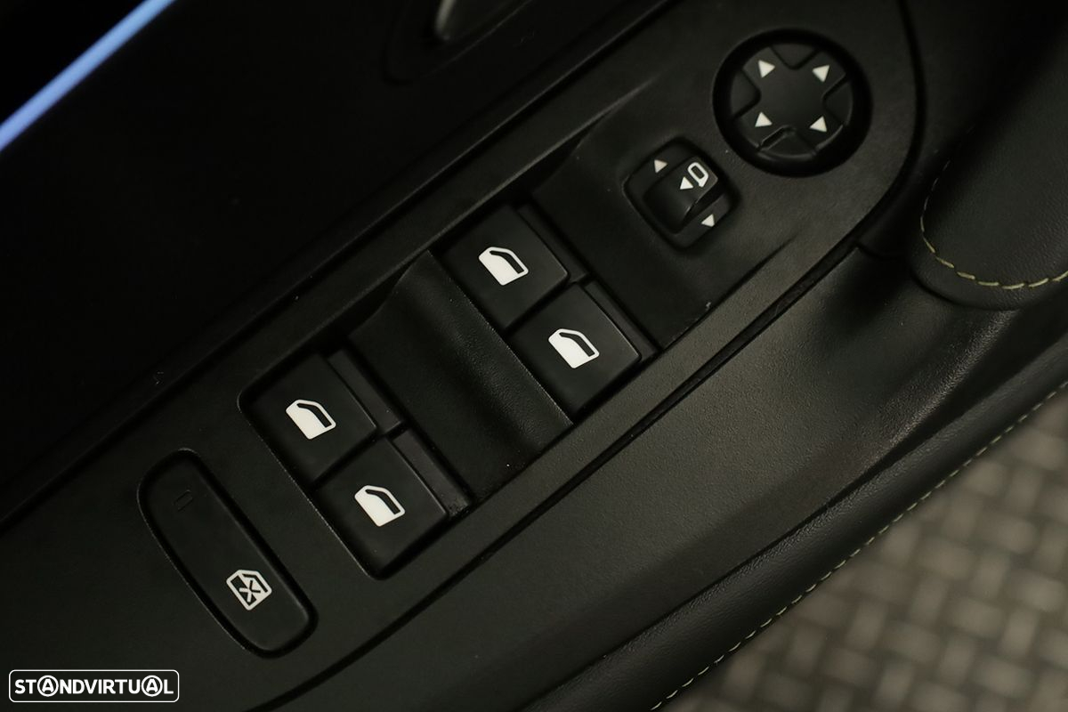 Peugeot 2008 1.2 PureTech GT EAT8 - 20