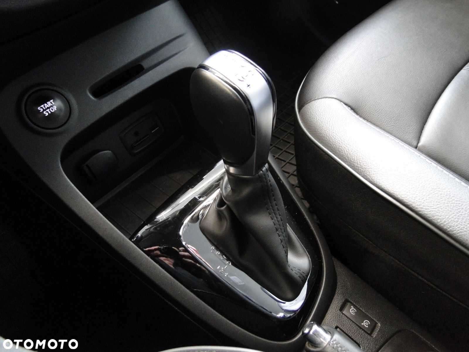 Renault Captur - 31