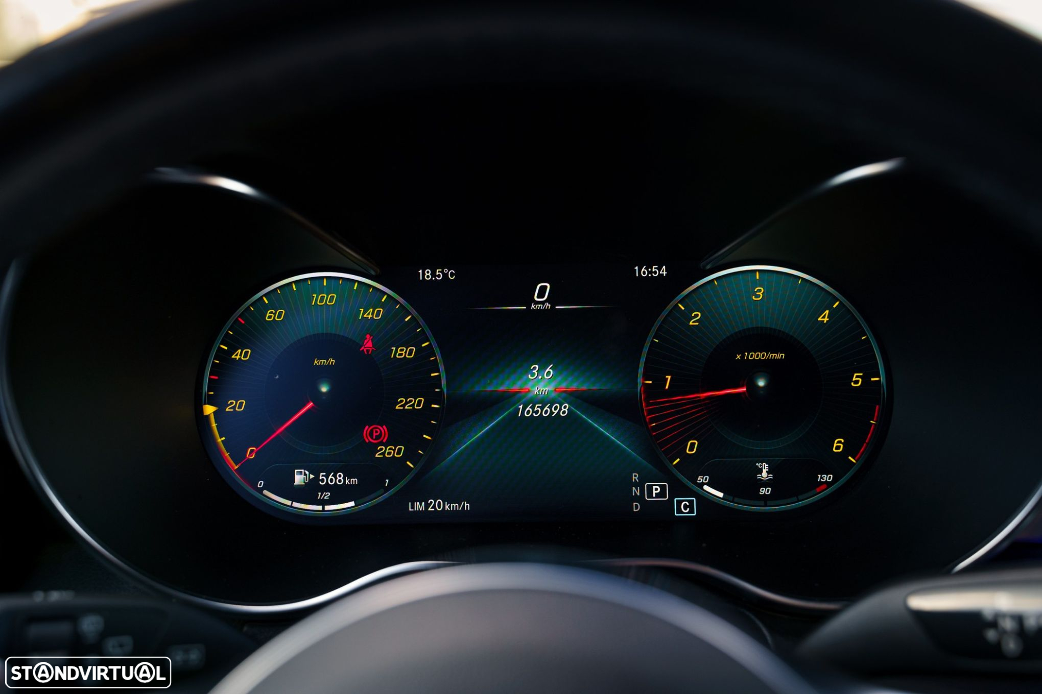Mercedes-Benz GLC 200 d 4Matic 9G-TRONIC AMG Line - 35