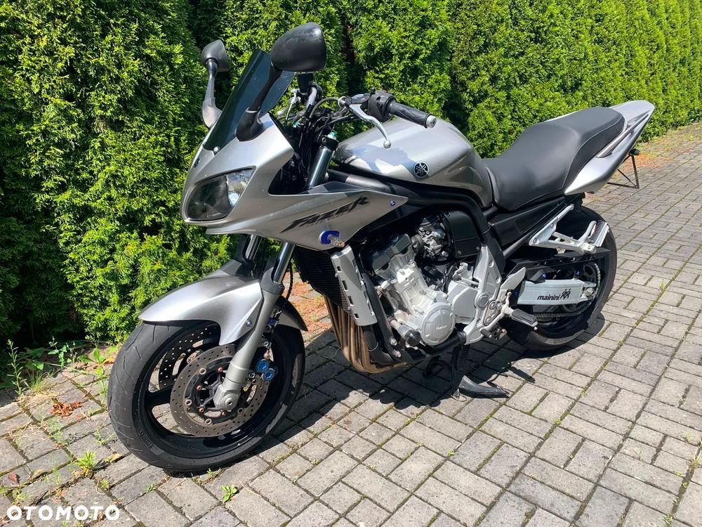 Yamaha FZS