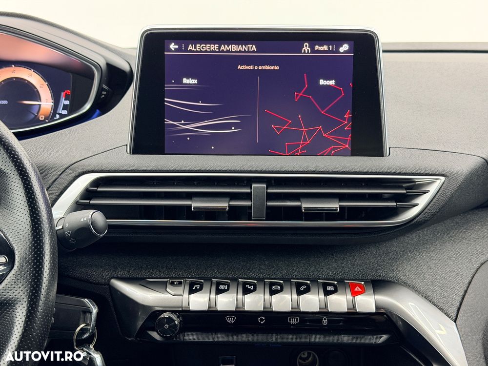 Peugeot 3008 1.2 PureTech Turbo S&S GT-Line - 24