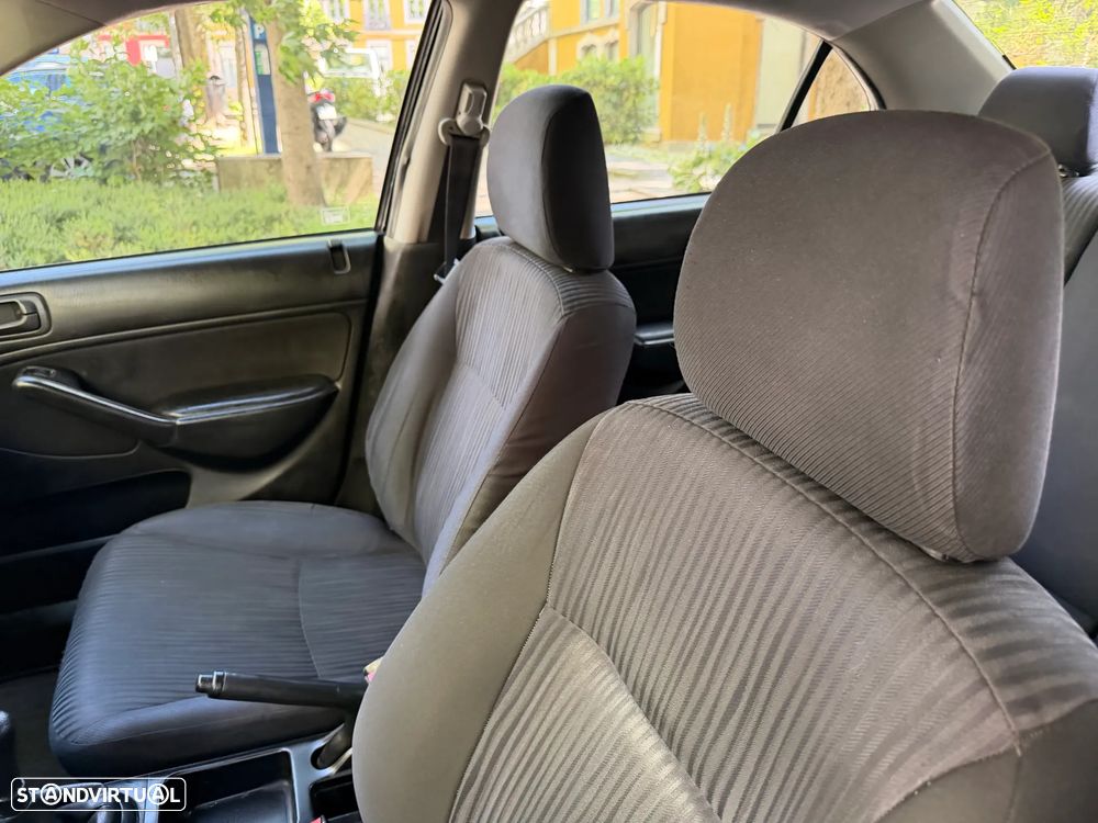 Honda Civic 1.6 LS - 13